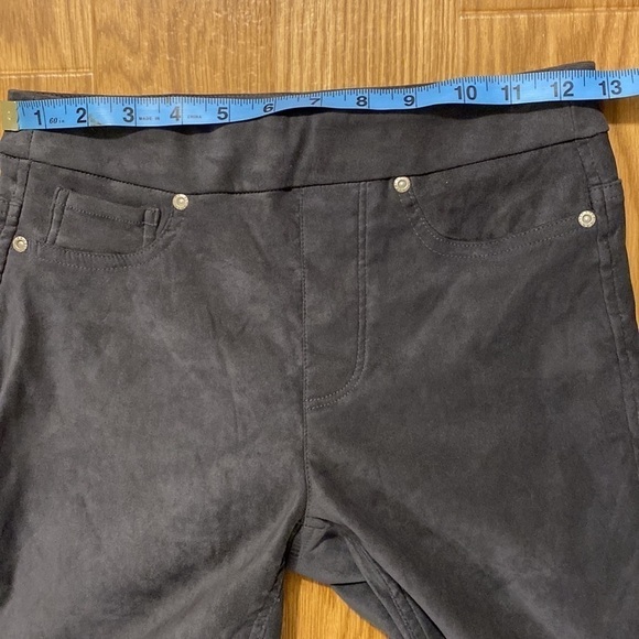 Carreli Angela Fit Women’s Grey Suede Feel  Slim Pull On (Size 0/26) - Picture 10 of 13